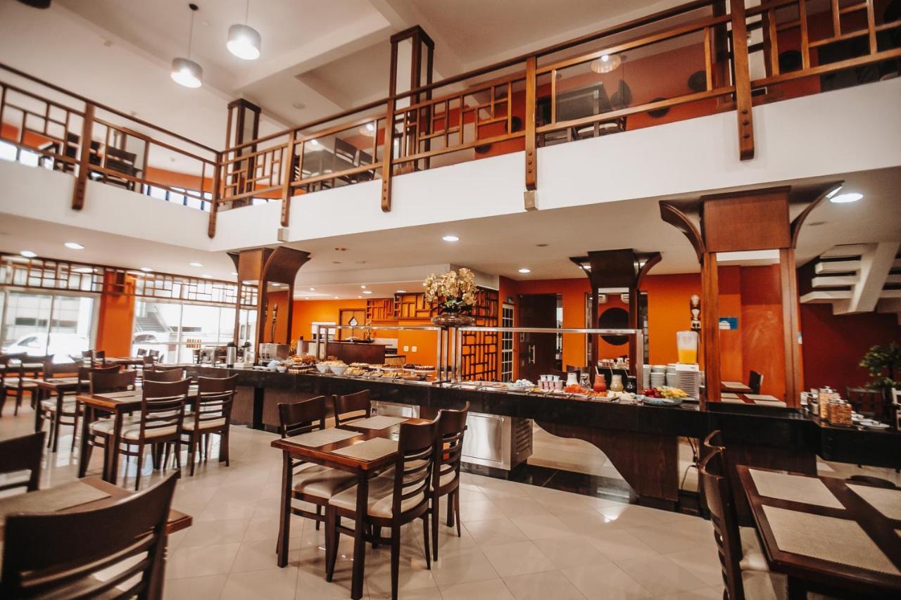 Spazio Marine Hotel - غواراتوبا المظهر الخارجي الصورة
