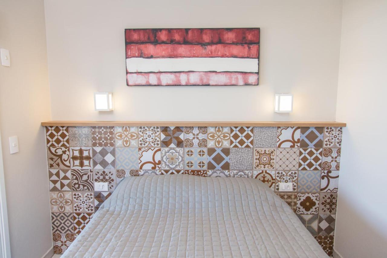 Spazio Marine Hotel - غواراتوبا المظهر الخارجي الصورة